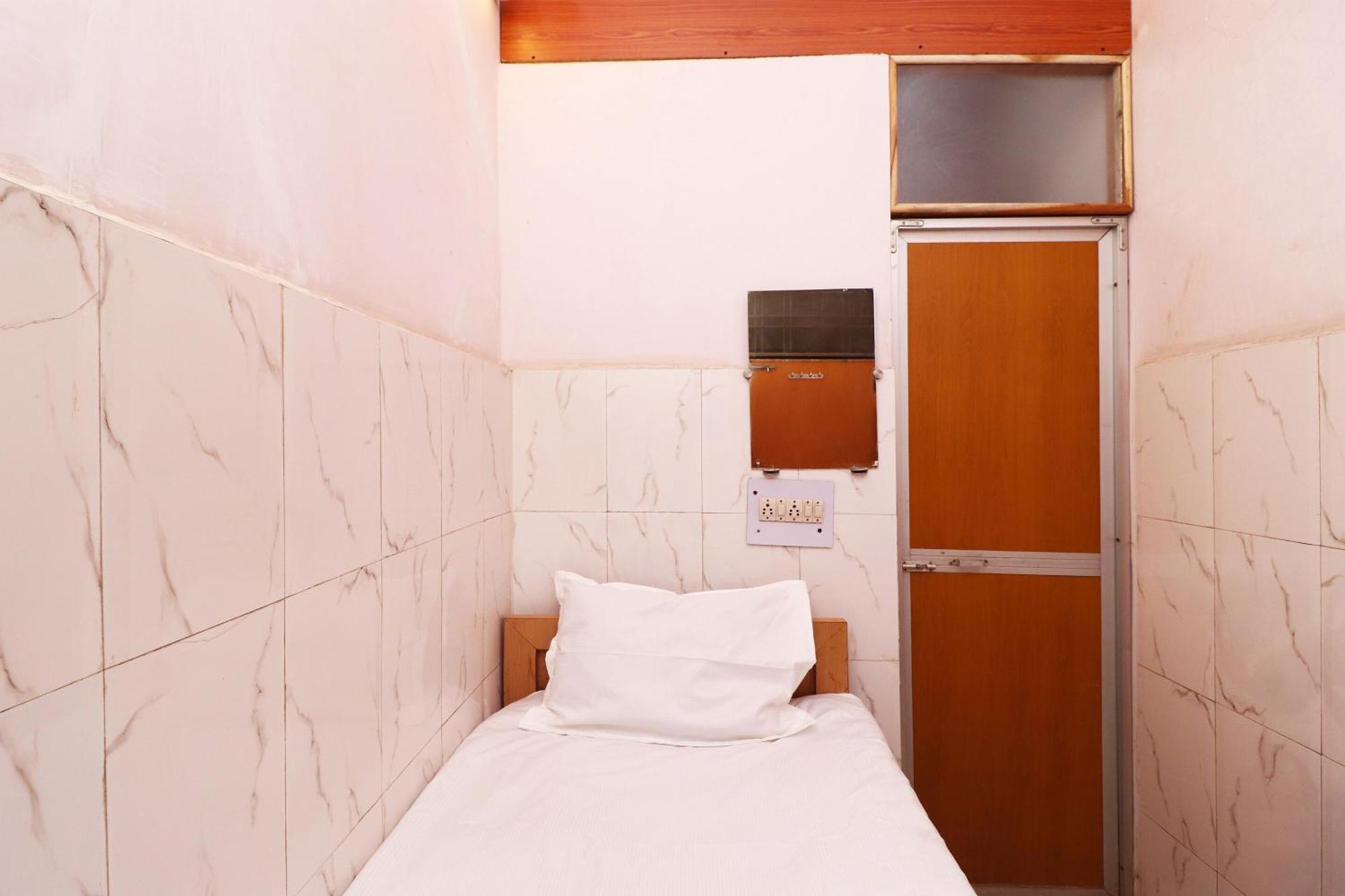 Hotel Kshama Jabalpur Dış mekan fotoğraf